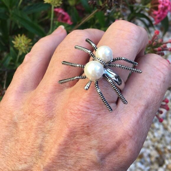 Large Spider Statement Ring - Picture 6 of 6